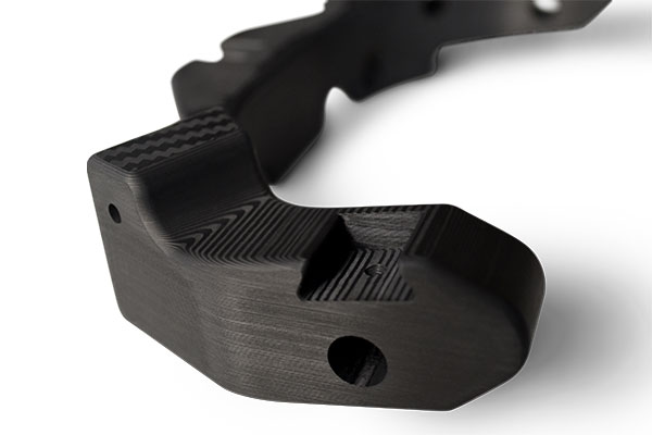 定制化能力+技术突破:碳纤维部件企业的双重进化路径